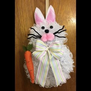 Easter Bunny and Carrot Wreath